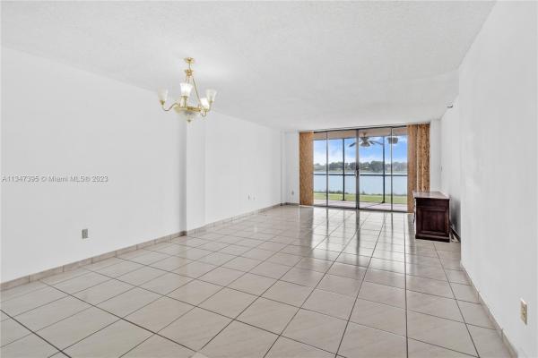 Lakeview Of The California Club, 20850 San Simeon Way #106, Ives Estates, Florida 33179, image 1
