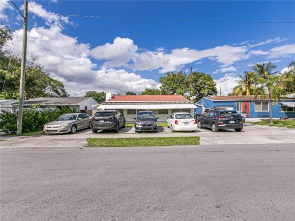 Hollywood Little Ranches, 2631 Fillmore St, Hollywood, Florida 33020, image 1