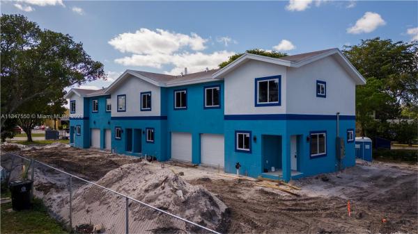 Seminole, 926 NW 2nd St, Fort Lauderdale, Florida 33311, image 1