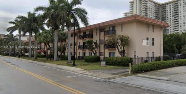 Salem House, 251 172nd St #109, Sunny Isles Beach, Florida 33160, image 1