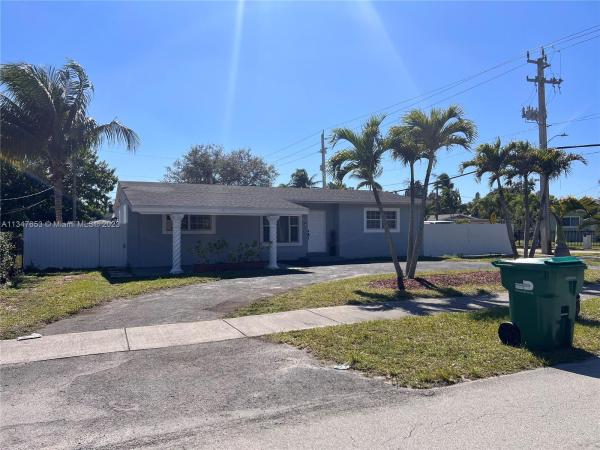 Sunny Isles Inland, 1990 NW 179th St, Miami Gardens, Florida 33056, image 1