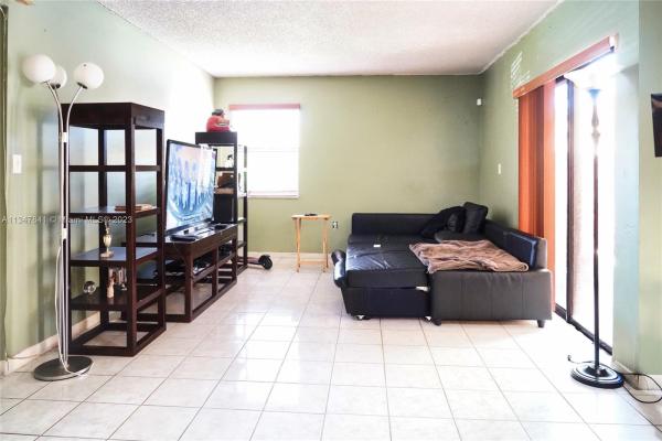 Terranova, 10863 NW 7th St #14-20, Fountainebleau, Florida 33172, image 2