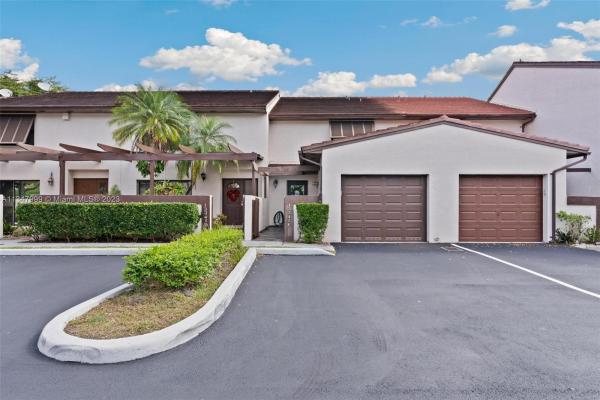 Calusa Point, 13341 SW 88th Ter #E, The Crossings, Florida 33186, image 1