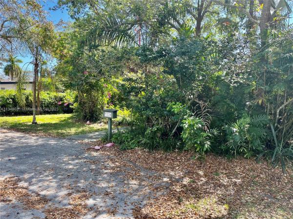 Shane Estates, 7220 SW 105th Ter, Pinecrest, Florida 33156, image 1