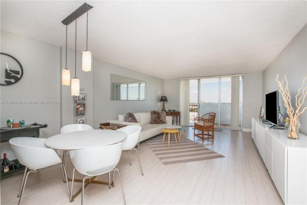 Commodore Plaza Century, 2780 NE 183rd St #1715, Aventura, Florida 33160, image 2