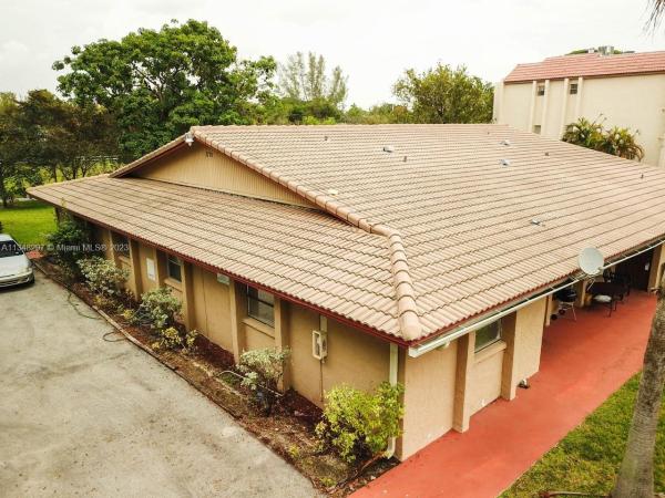 Castlewood, 3775 NW 116th Ter, Coral Springs, Florida 33065, image 1