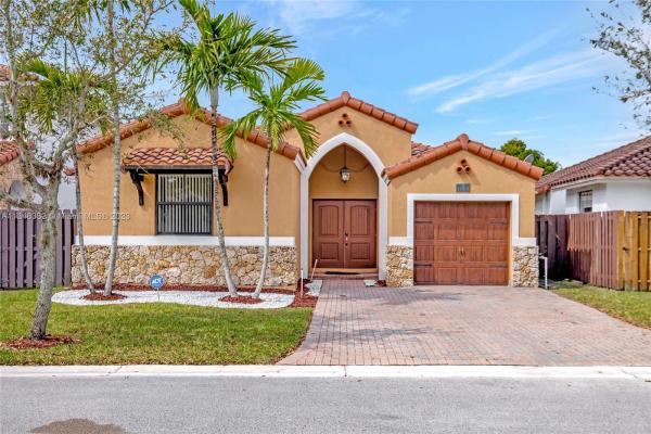 Fontainebleau West North, 1008 NW 99th Ct, Fountainebleau, Florida 33172, image 1