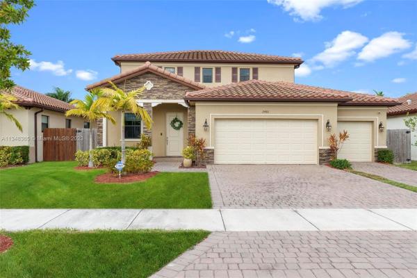Kingman Commons, Homestead, Florida 33033, image 1