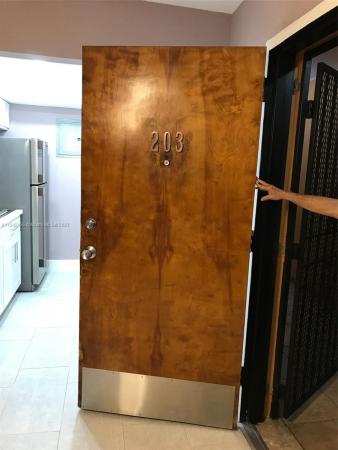 295 NW 72nd Ave #203, Unincorporated Dade County, Florida 33126, image 2
