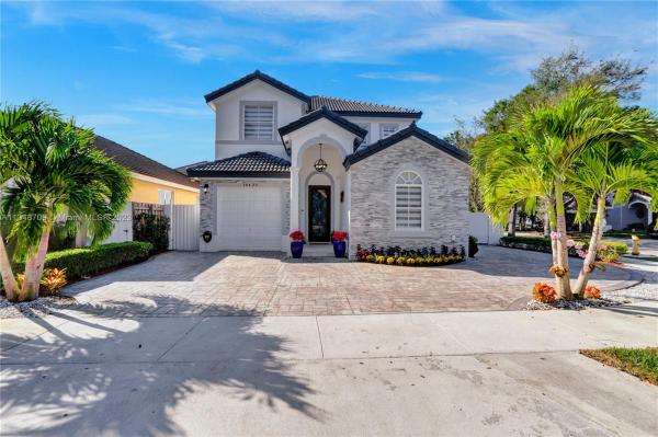 Kendalland, 16432 SW 81st Ter, Kendall, Florida 33193, image 1