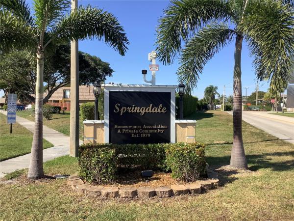 Springdale, 464 Springdale Cir, Palm Springs, Florida 33461, image 2