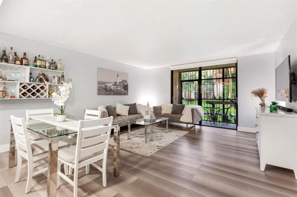Fox Chase, 8615 NW 8th St #112, Fountainebleau, Florida 33126, image 1