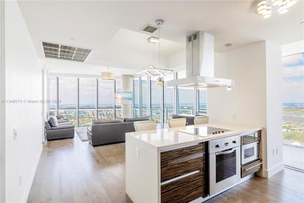 Marquis Residences, 1100 Biscayne Blvd #5507, Miami, Florida 33132, image 2