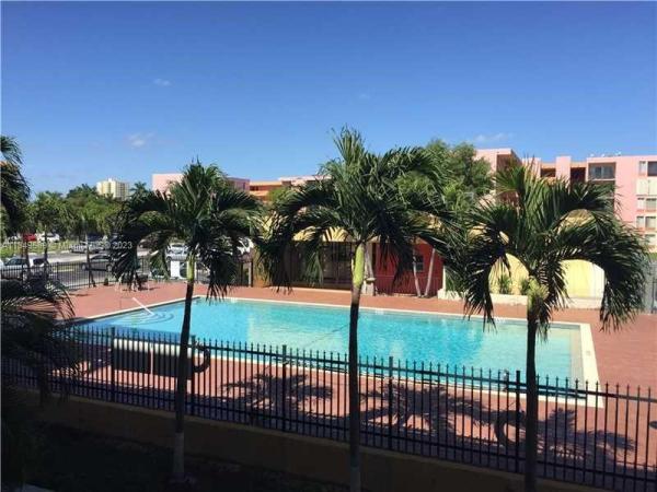 Parkview, 9180 Fontainebleau Blvd #103, Fountainebleau, Florida 33172, image 1