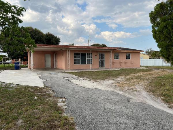 Carol City, 4291 NW 178th Dr, Miami Gardens, Florida 33055, image 2