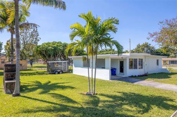 Seaboard Park, 17255 NE 4th Ave, North Miami Beach, Florida 33162, image 1