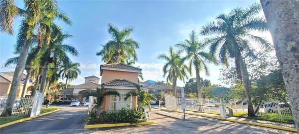 The Courtyards At Davie, 6960 SW 39th St #E107, Davie, Florida 33314, image 1