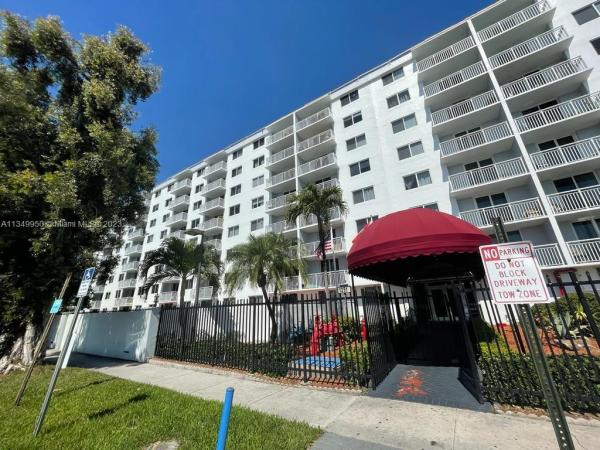 1251 NE 108th St #216, Unincorporated Dade County, Florida 33161, image 2