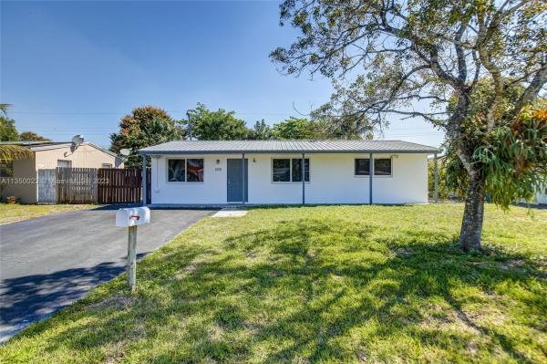 Boulevard Heights, 1031 N 70th Ter, Hollywood, Florida 33024, image 2