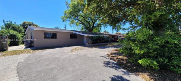 Driftwood Acres, 6710 Meade St, Hollywood, Florida 33024, image 2