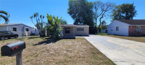 Driftwood Acres, 6850 Park St, Hollywood, Florida 33024, image 2