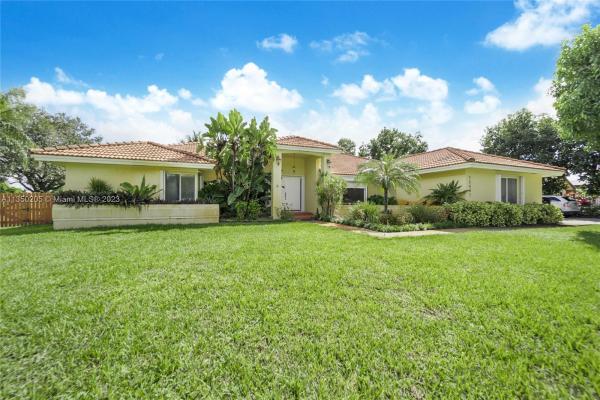 Kristina Estates, 19441 SW 134th Ct, Tamiami, Florida 33177, image 2