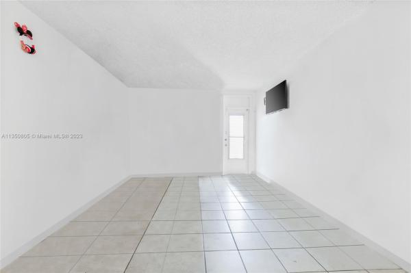 Tower East Incorporated Ocean Beach, 1150 Euclid Ave #208, Miami Beach, Florida 33139, image 1