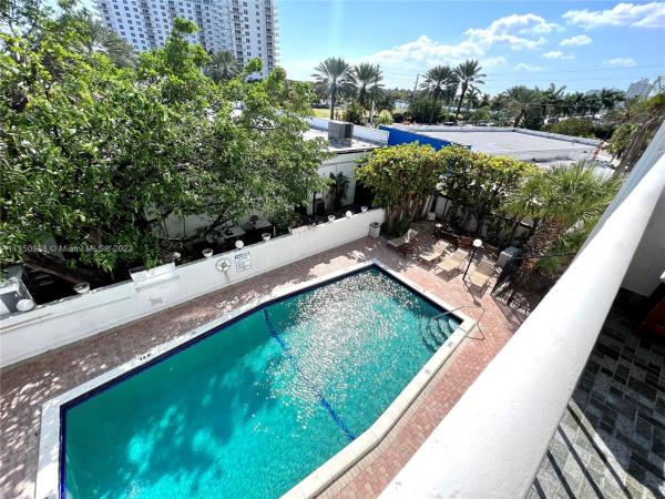 Leisure Beach South, 2900 Banyan St #302, Fort Lauderdale, Florida 33316, image 1