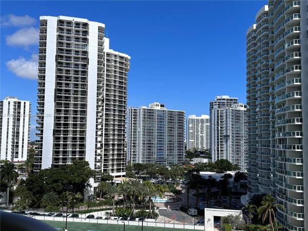 Terraces North Turnberry, 20191 E Country Club Dr #1003, Aventura, Florida 33180, image 2