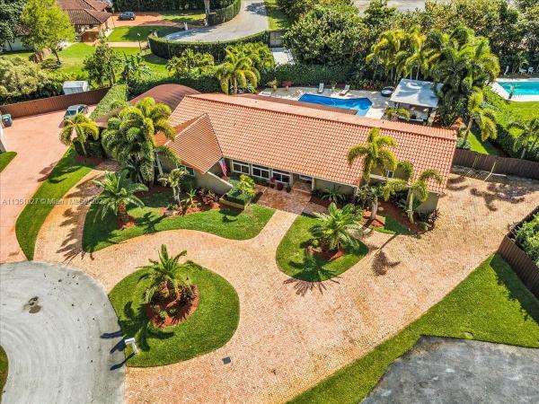 11600 SW 98th Ct, Kendall, Florida 33176, image 2