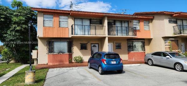 Midway Mall Townhouses, 8001 NW 7th St #1, Fountainebleau, Florida 33126, image 1