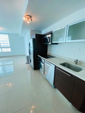 Quantum On The Bay, 1900 N Bayshore Dr #1505, Miami, Florida 33132, image 2