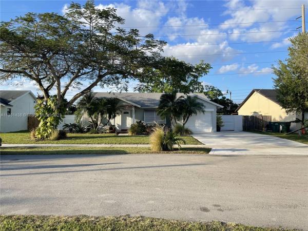 Homestead Lakes Farmlife West, 1503 N Bluebird Ln, Homestead, Florida 33035, image 1