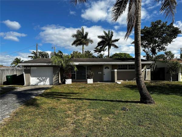 Miramar Isles, 6637 Arbor Dr, Miramar, Florida 33023, image 2