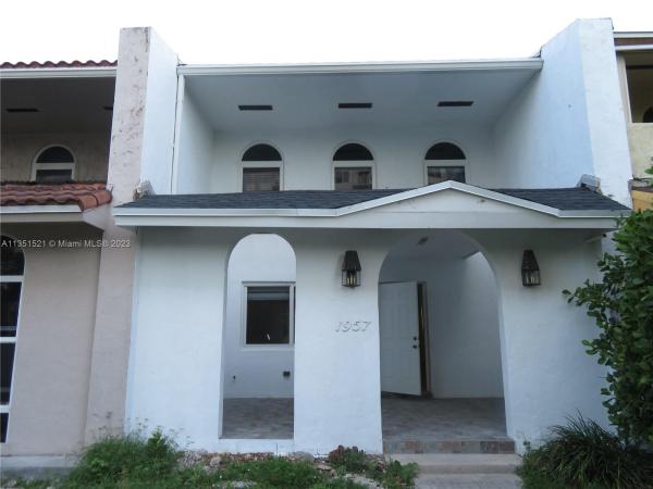 Townhouses By Al Besade, 1957 Sans Souci Blvd #n/a, North Miami, Florida 33181, image 1