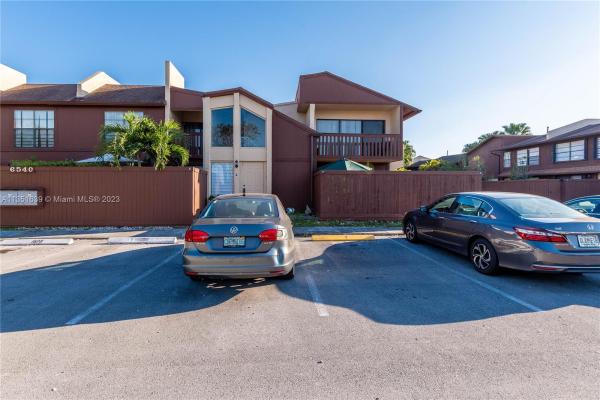 Snapper Village, 6540 SW 114th Pl #F73, Kendall, Florida 33173, image 2
