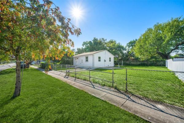 Serino, 1816 NW 87th St, West Little River, Florida 33147, image 1