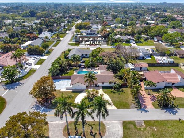 Gir, 12900 SW 189th St, South Miami Heights, Florida 33177, image 1