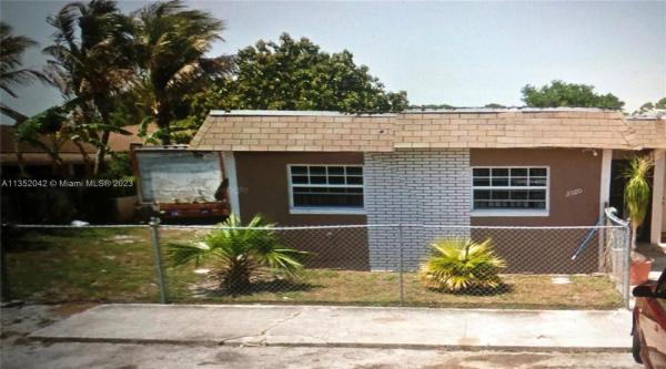 Vista Verde, 3920 NW 207 Street Rd #, Miami Gardens, Florida 33055, image 2