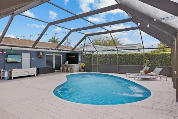 Palmetto Country Club Estates, 9730 SW 157th Ter, Palmetto Estates, Florida 33157, image 1