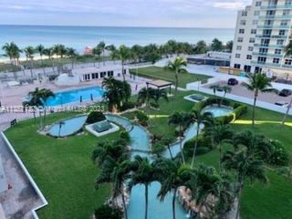The Carriage Club, 5005 E Collins Ave #616, Miami Beach, Florida 33140, image 1