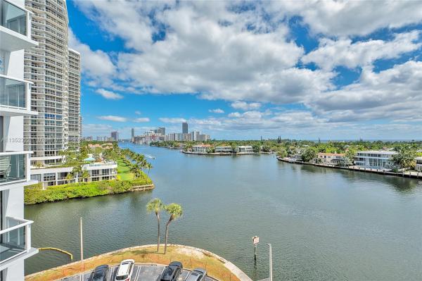 Waterview 2, 20515 E Country Club Dr #744, Aventura, Florida 33180, image 1