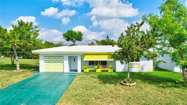 Fairhaven 11, 8307 NW 57th Ct, Tamarac, Florida 33321, image 1