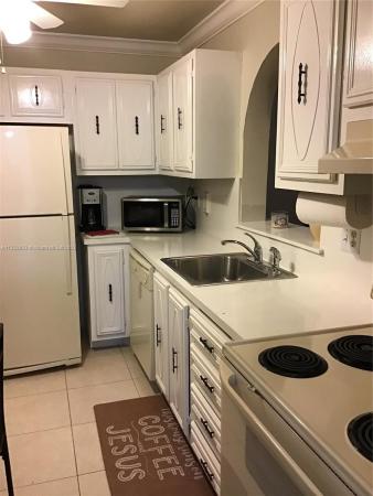 Ruby, 4140 NW 44th Ave #203, Lauderdale Lakes, Florida 33319, image 1