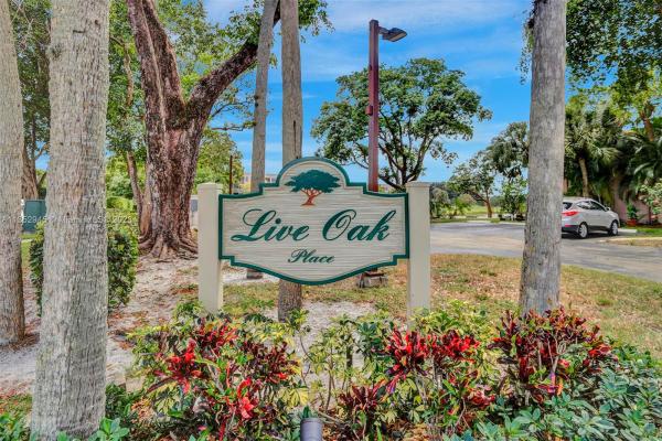9401 Live Oak Pl #103, Davie, Florida 33324, image 2