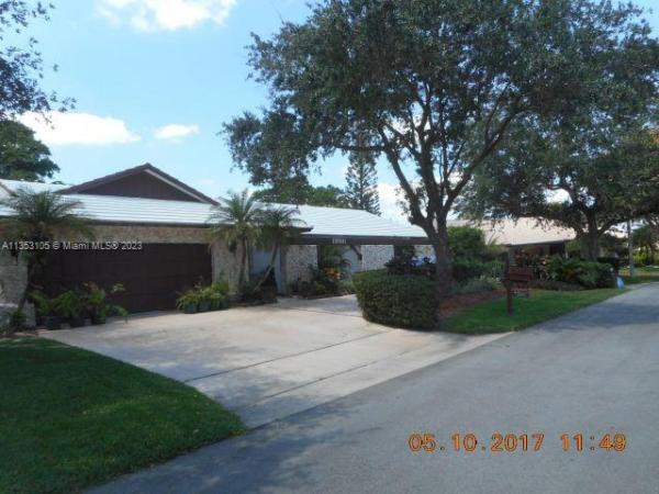 Lago Mar Colony, 13060 NW 1st St, Plantation, Florida 33325, image 1