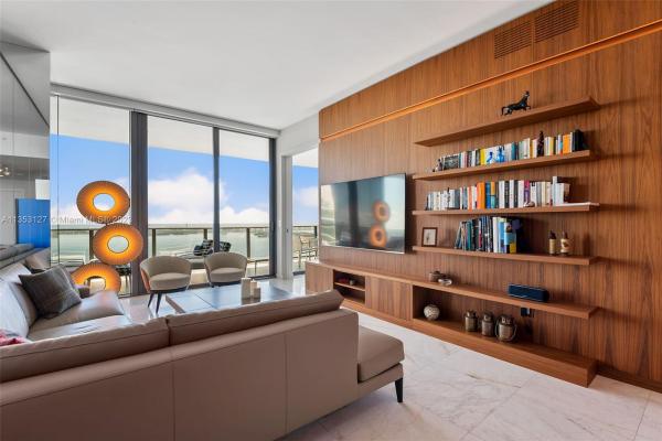 Gran Paraiso, 480 NE 31st St #4904, Miami, Florida 33137, image 2