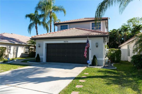 Coconut Key At Silver Lakes, 18254 NW 21st St, Pembroke Pines, Florida 33029, image 1