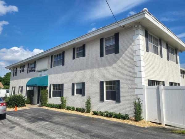Golden Arrow, 298 SW 6th St #206, Boca Raton, Florida 33432, image 1