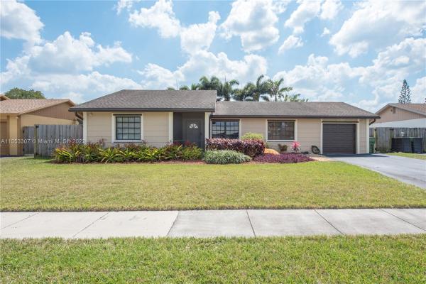 Homestead Lakes Farmlife West, 1730 N Anhinga Ln, Homestead, Florida 33035, image 1